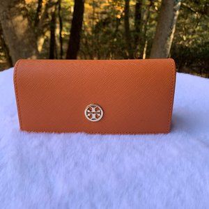 Tory Burch Magnetized Snap Eyeglass Storage Case Accessory